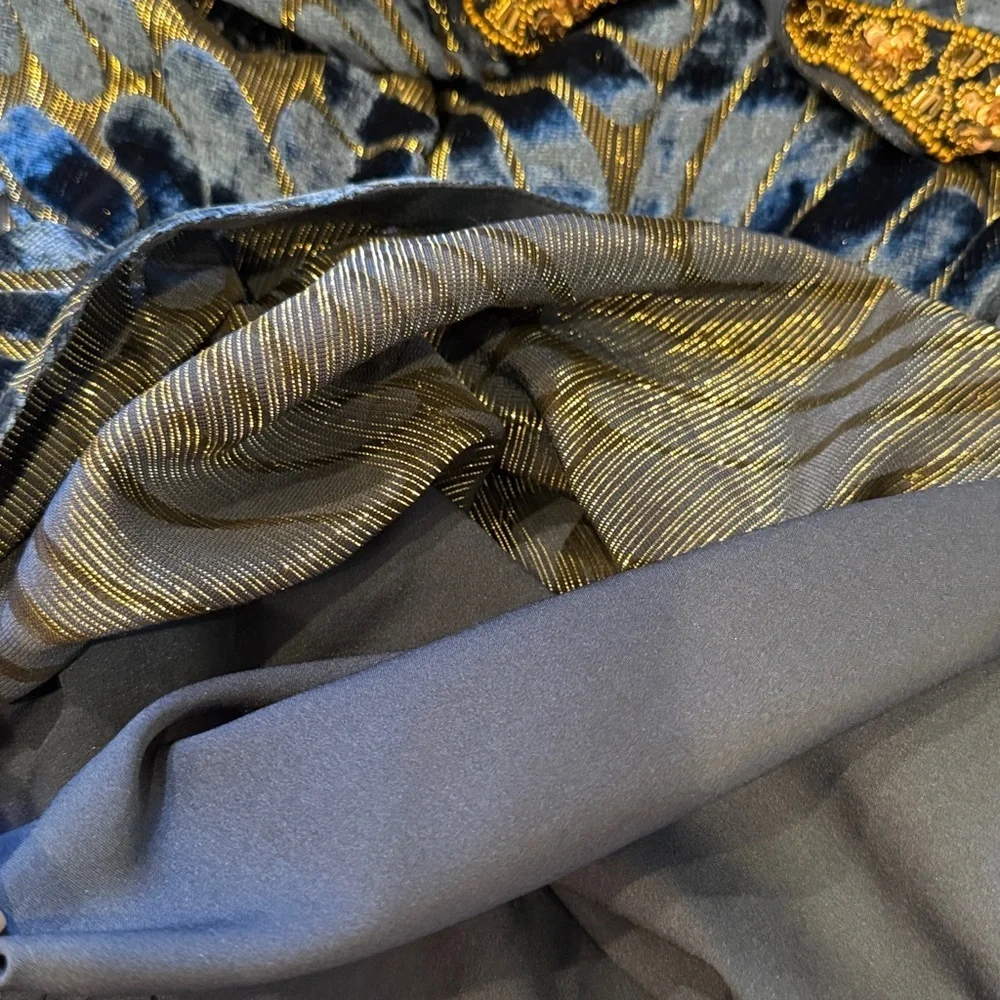 Soft Surroundings Adrienne Embroidered Velvet Tunic - Picture 10 of 11